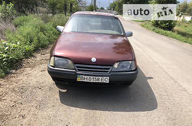 Седан Opel Omega 1990 в Одессе