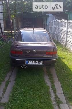 Седан Opel Omega 1994 в Горохове