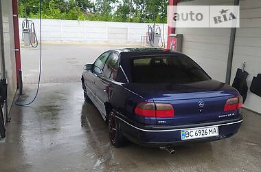 Седан Opel Omega 1998 в Ровно