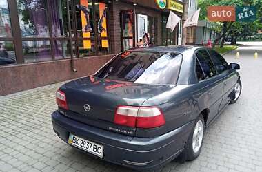 Седан Opel Omega 2000 в Ровно