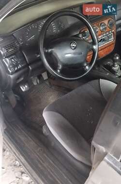 Седан Opel Omega 1996 в 