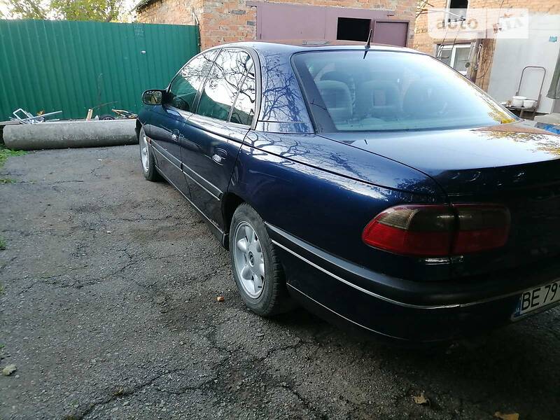 Седан Opel Omega 1994 в Первомайську