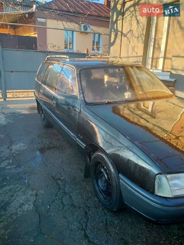 Универсал Opel Omega 1988 в Кропивницком