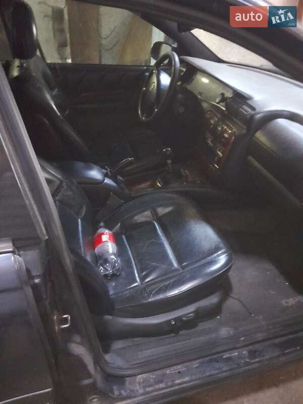 Opel Omega 1995