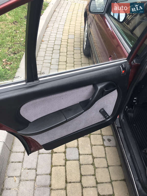 Седан Opel Omega 1992 в Умані фото 15 Седан Opel Omega 1992 в Умані