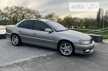 Седан Opel Omega 2003 в 