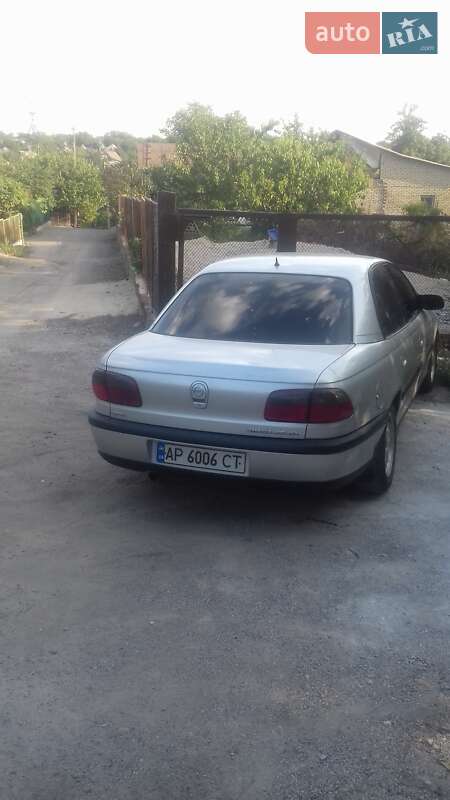 Седан Opel Omega 1998 в Києві