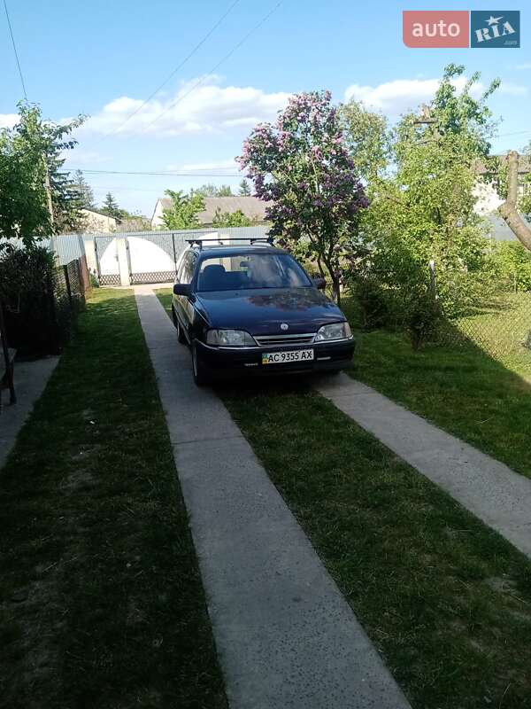 Універсал Opel Omega 1993 в Буську
