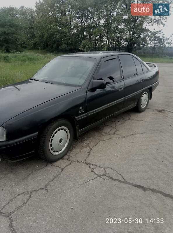 Седан Opel Omega 1989 в Запоріжжі