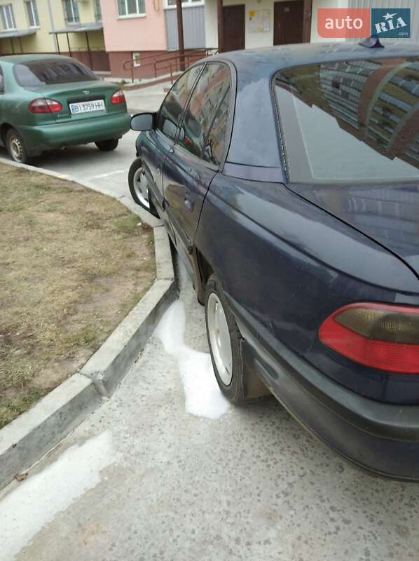 Седан Opel Omega 1994 в Полтаве