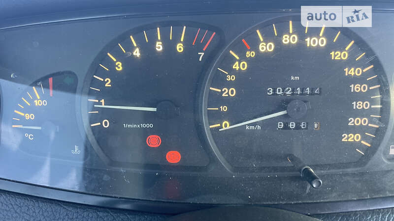 Седан Opel Omega 1994 в Запорожье