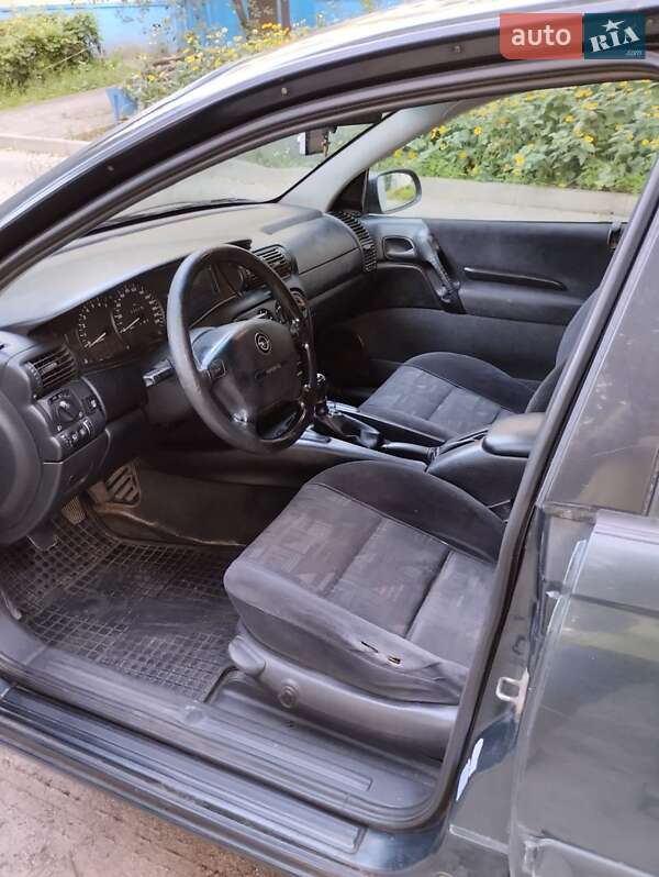 Универсал Opel Omega 1997 в Харькове фото 3 Универсал Opel Omega 1997 в Харькове