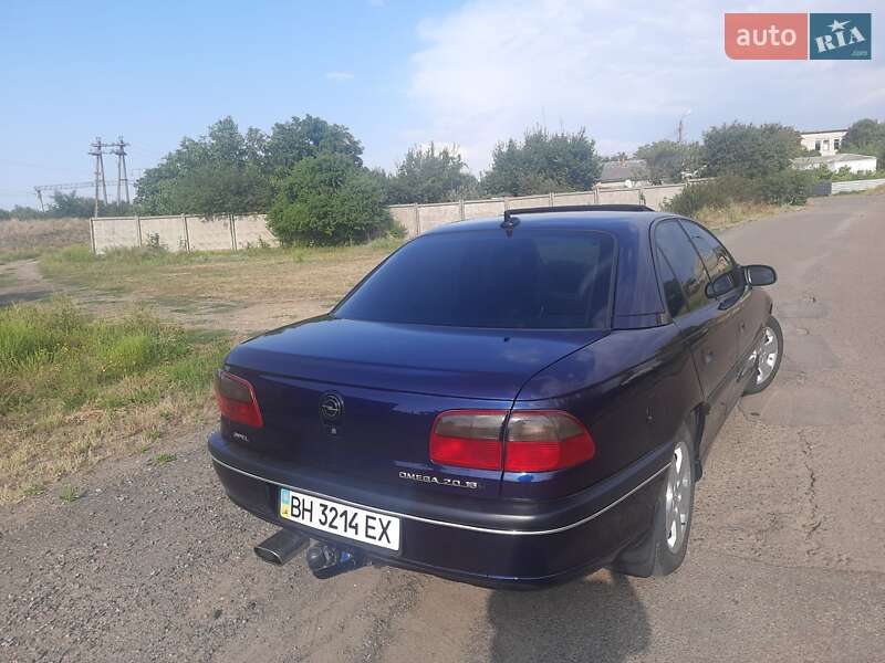 Седан Opel Omega 1995 в Роздільній
