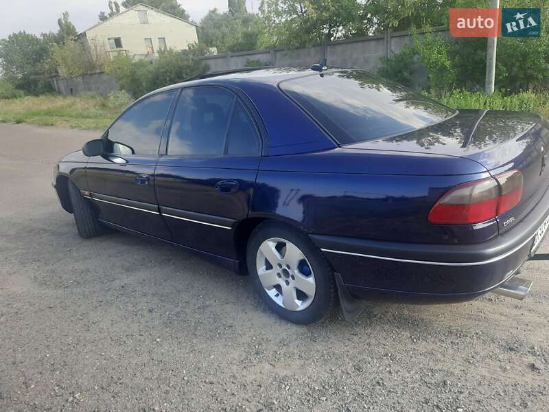 Седан Opel Omega 1995 в Роздільній