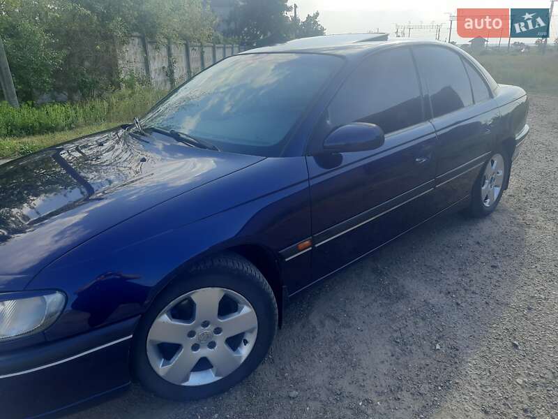 Седан Opel Omega 1995 в Роздільній