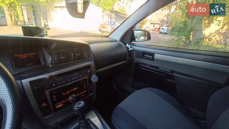 Універсал Opel Omega 2003 в Костянтинівці
