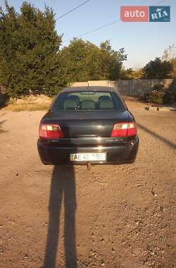 Седан Opel Omega 2000 в Кам'янському