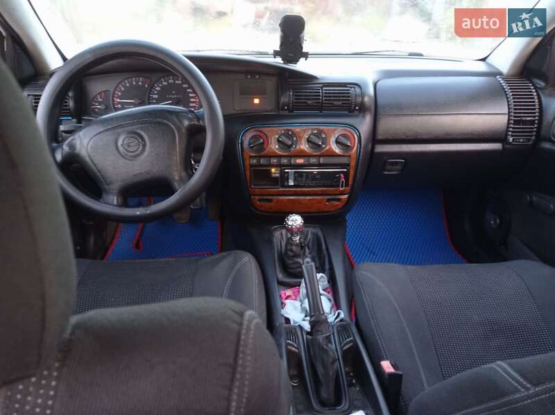 Седан Opel Omega 1994 в Одесі