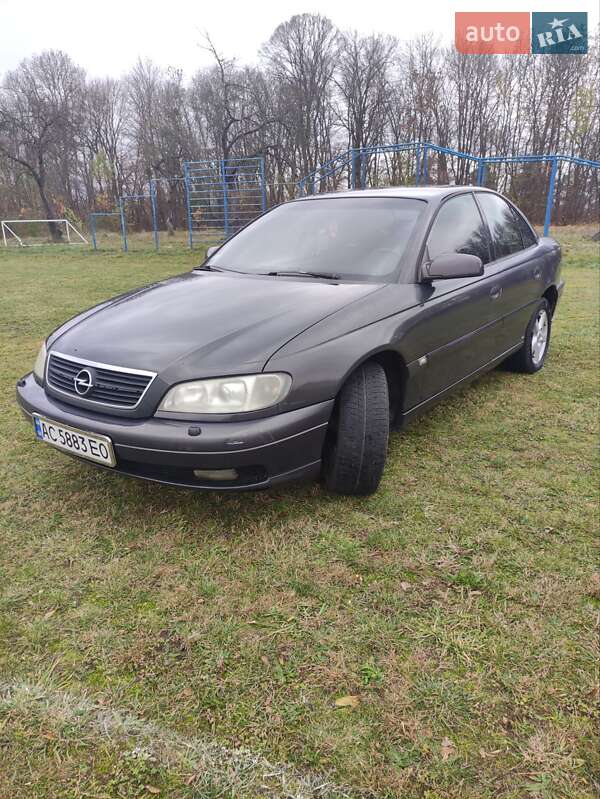 Седан Opel Omega 2000 в Ковелі