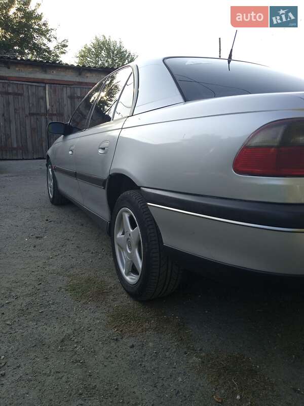 Седан Opel Omega 1996 в Киеве фото 6 Седан Opel Omega 1996 в Киеве