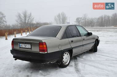 Седан Opel Omega 1988 в Каменском