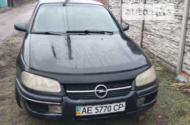 Седан Opel Omega 1995 в Новомосковске