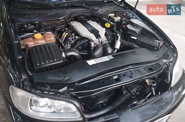 Седан Opel Omega 2002 в 