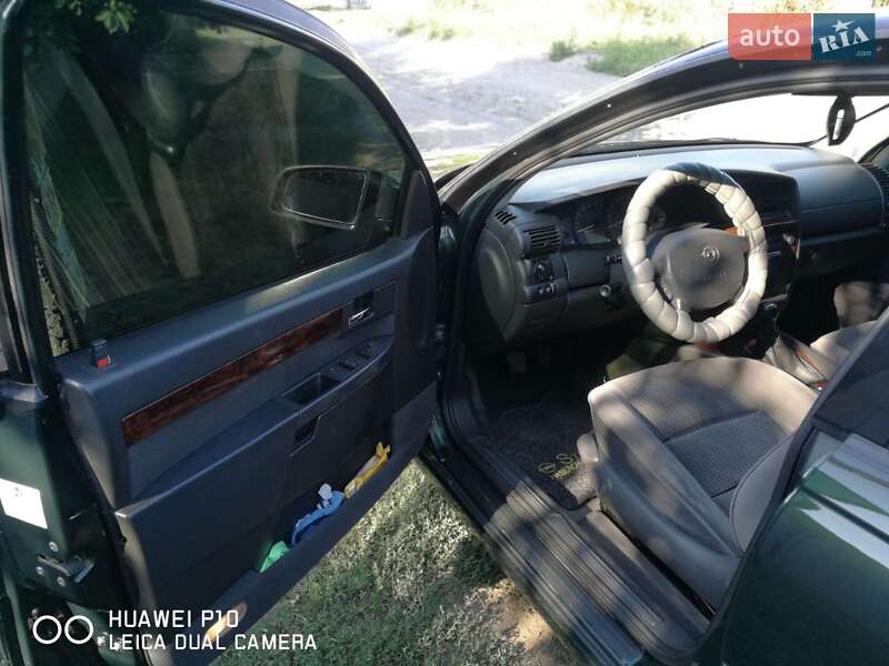 Седан Opel Omega 2001 в Дніпрі