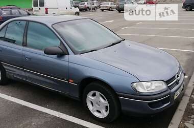 Седан Opel Omega 1999 в Киеве