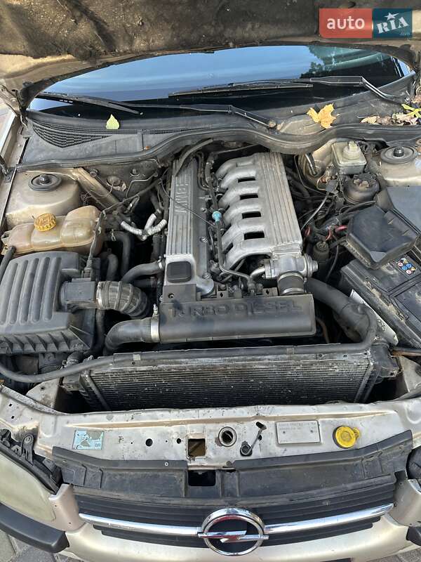Седан Opel Omega 1998 в Одессе