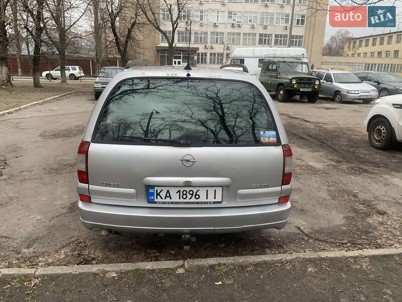Універсал Opel Omega 2003 в Києві