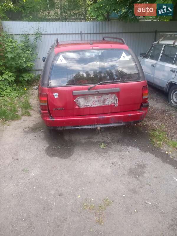 Универсал Opel Omega 1987 в Киеве