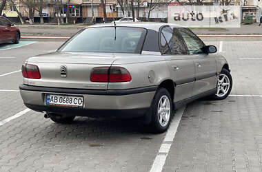 Седан Opel Omega 1997 в Первомайске