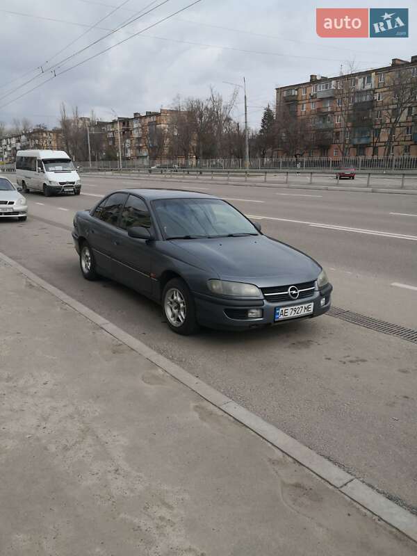 Седан Opel Omega 1995 в Кривому Розі