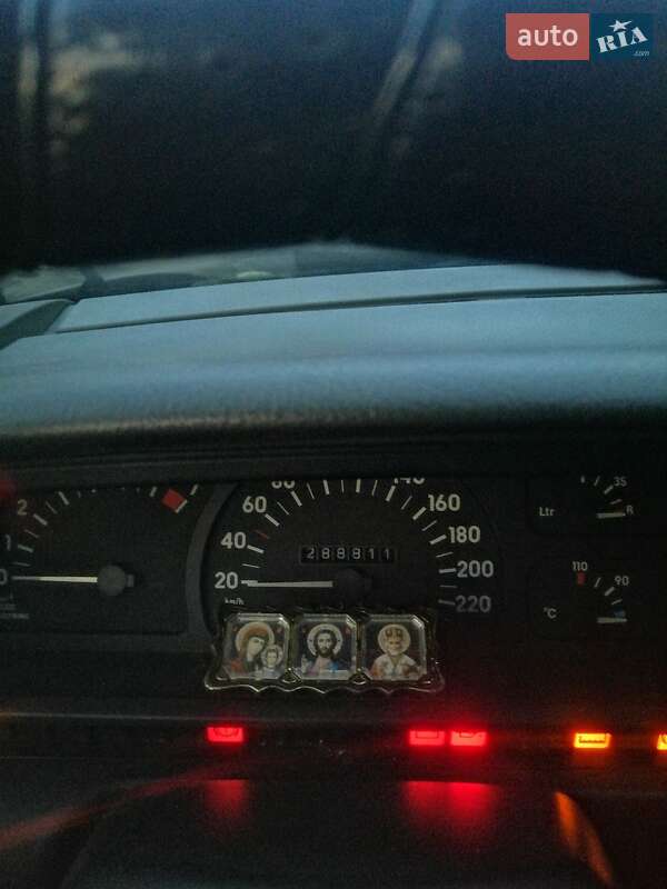 Седан Opel Omega 1991 в Днепре