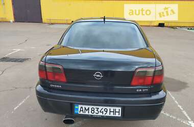 Седан Opel Omega 2003 в Житомирі