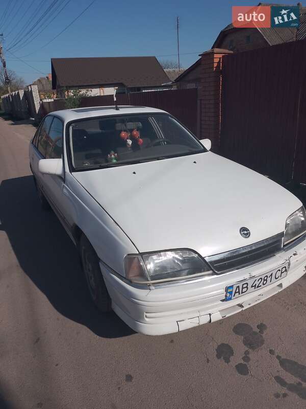 Седан Opel Omega 1991 в Житомире