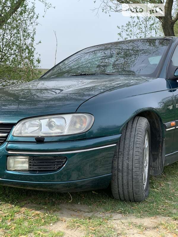 Седан Opel Omega 1998 в Хмельницком