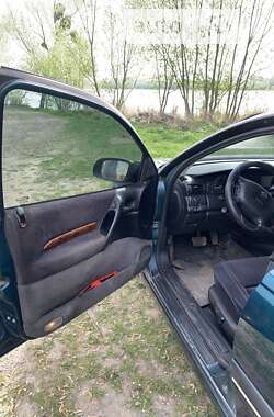 Седан Opel Omega 1998 в Хмельницком