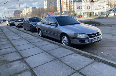 Седан Opel Omega 1995 в Львове