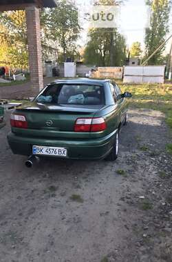Седан Opel Omega 2001 в Луцьку
