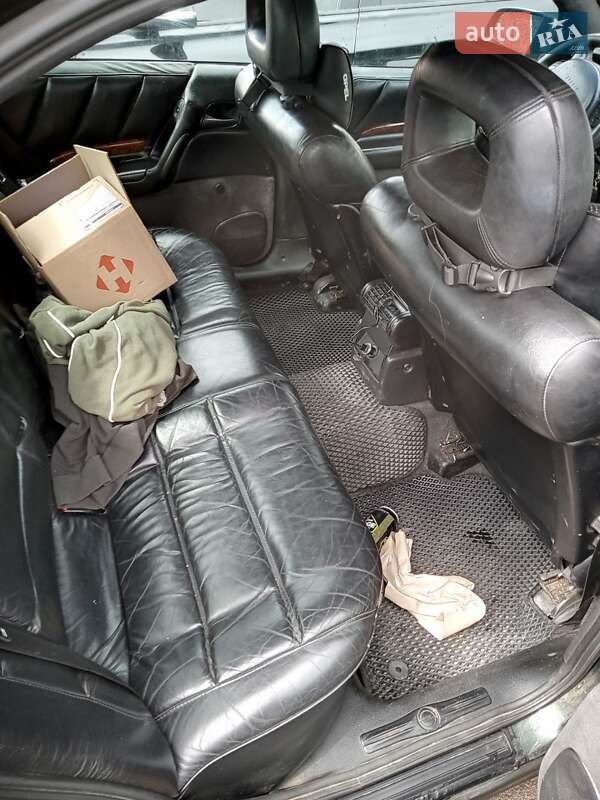 Седан Opel Omega 2001 в Луцьку