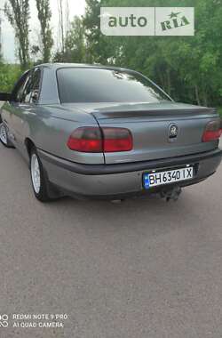 Седан Opel Omega 1994 в Южноукраинске