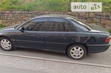 Седан Opel Omega 1995 в Кременчуге