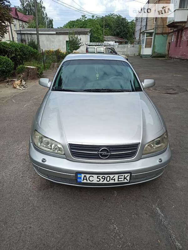 Opel Omega 2001