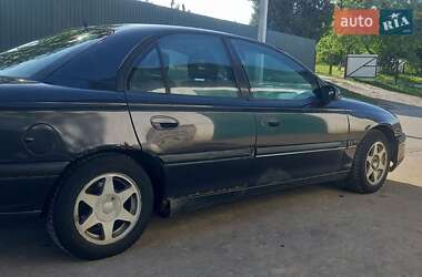 Седан Opel Omega 1996 в Львові