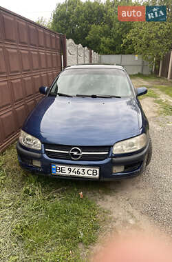 Седан Opel Omega 1998 в Киеве