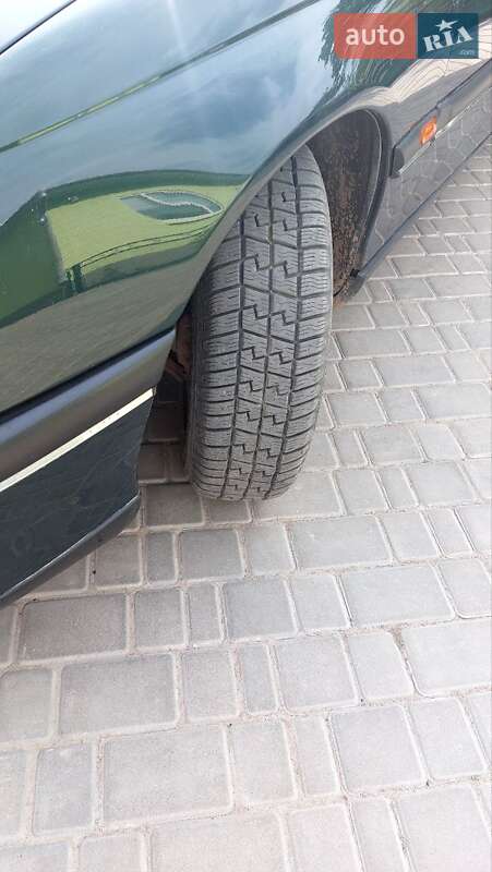 Седан Opel Omega 1998 в Бершаді