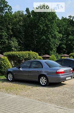 Седан Opel Omega 2003 в Черновцах