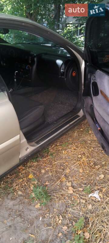 Седан Opel Omega 1995 в Киеве фото 8 Седан Opel Omega 1995 в Киеве